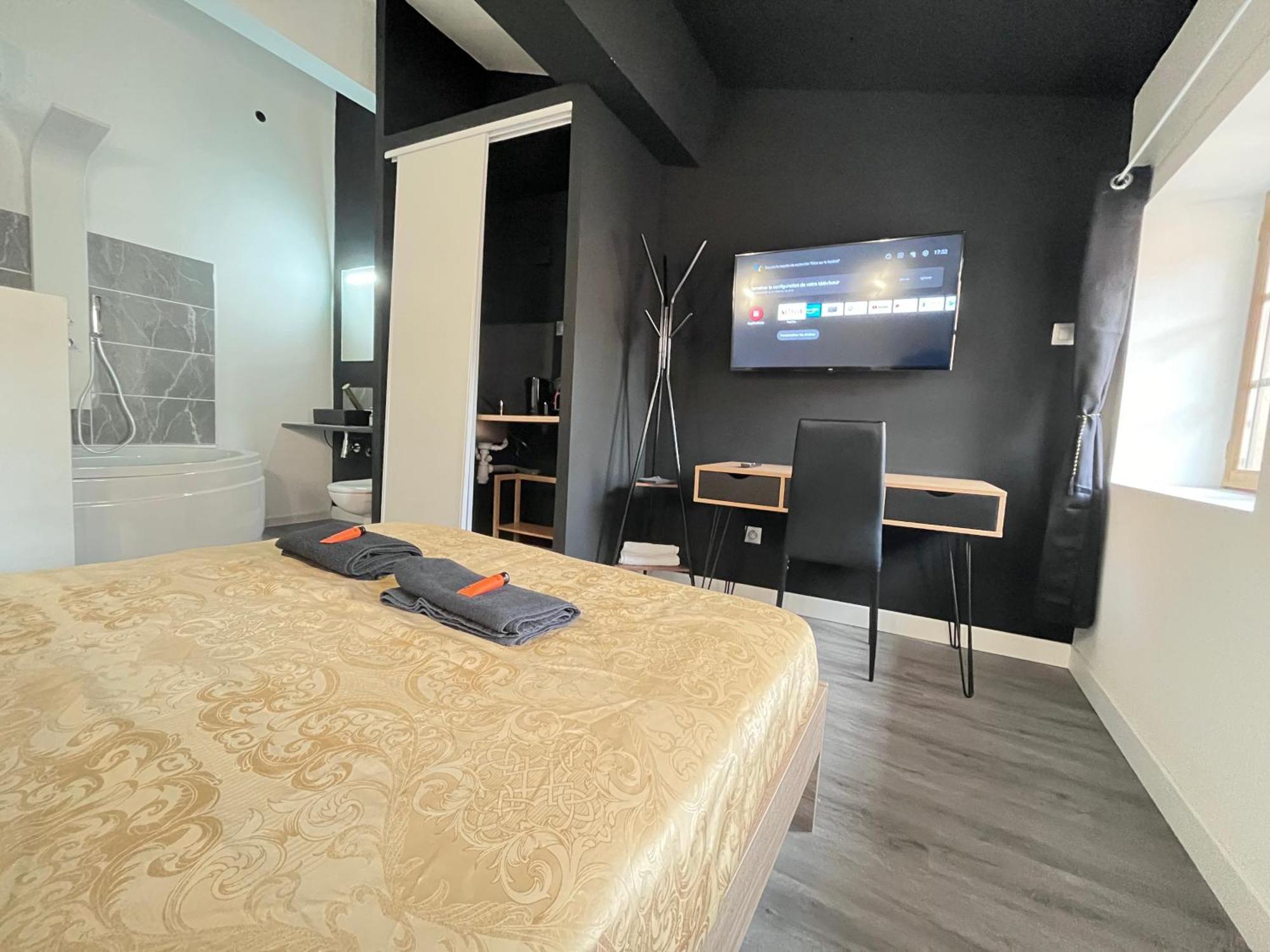 Charmant Studio Baignoire Narbonne Exteriér fotografie